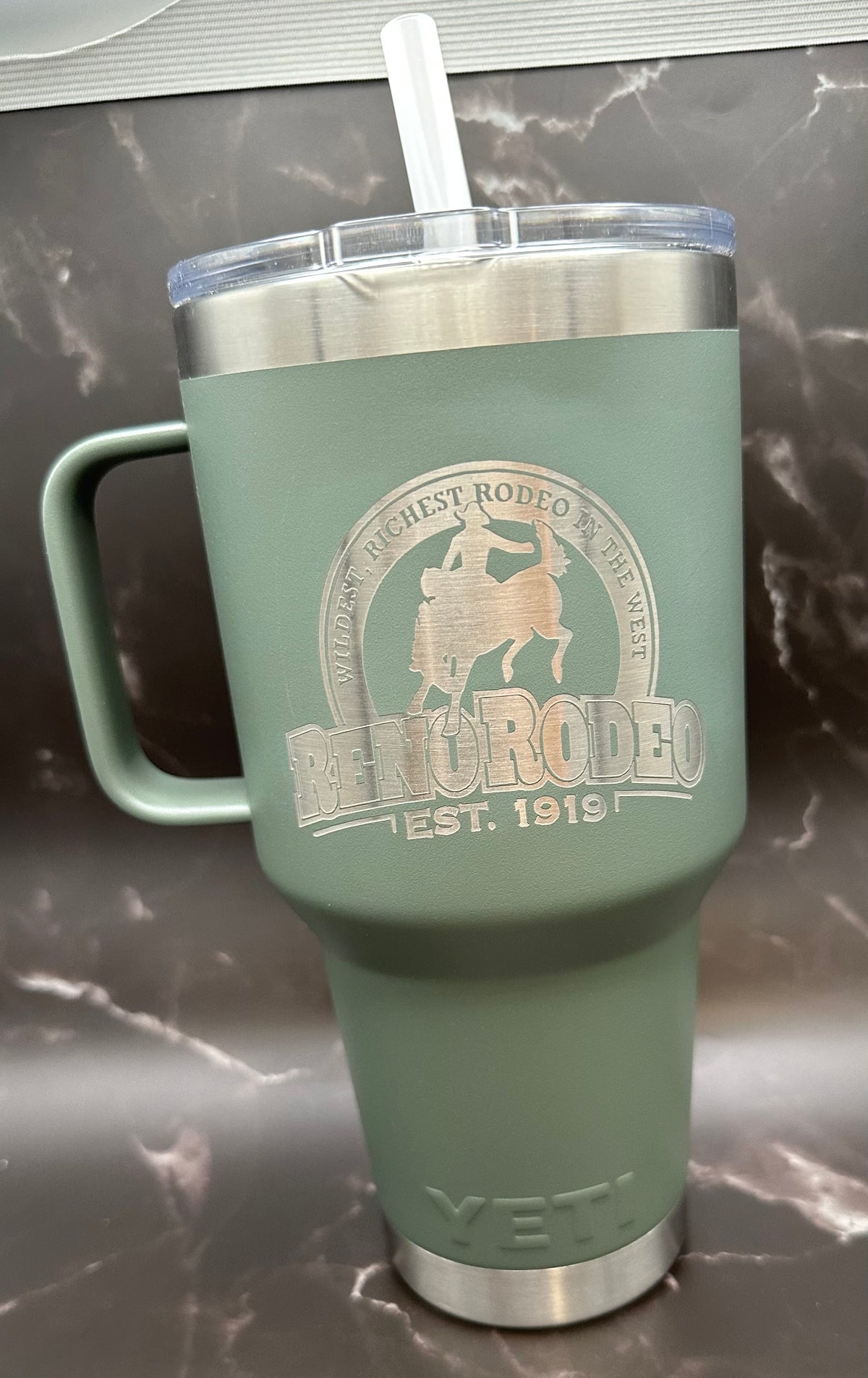 Yeti 35oz Straw Mug