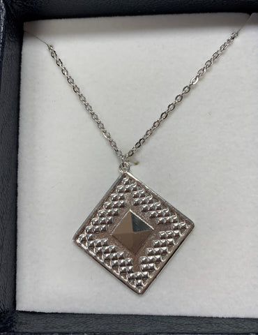 Montana Silversmiths Diamond pyramid necklace